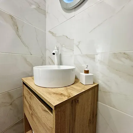 Myd La Vega * Oviedo